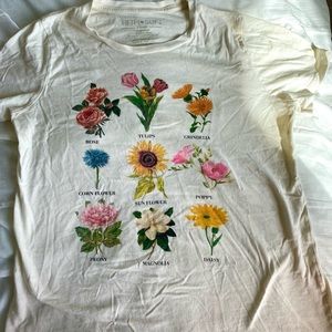 super cute flower shirt